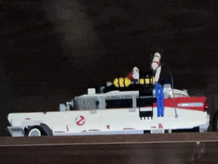 LEGO Icons Ghostbusters Ecto-1
