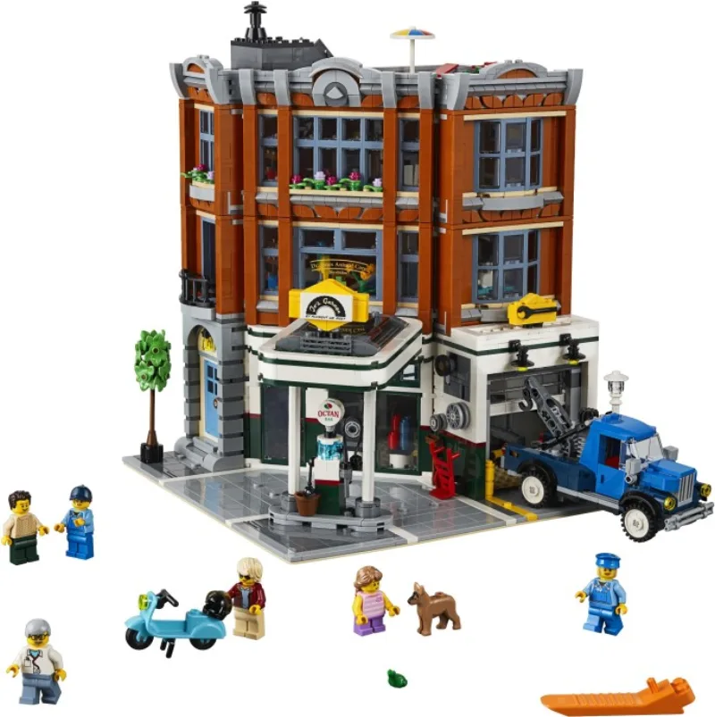 LEGO Corner Garage (10264)